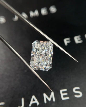 How to Tell If a Diamond Ring Is Real or Fake