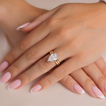 How to Stack Rings When You’re Wearing a Diamond Ring