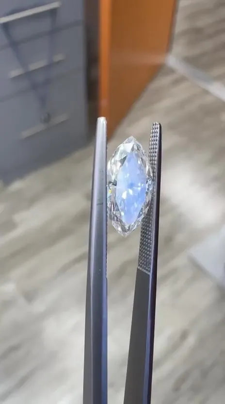 2.01ct Marquise Natural Diamond (Colour G, Clarity SI1, Cut GD, GIA Certified)