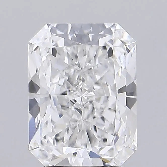 2.23ct Radiant Lab Grown Diamond (Colour E, Clarity VVS2, IGI Certified)
