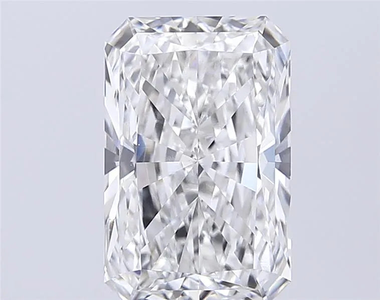 4.53ct Radiant Lab Grown Diamond (Colour E, Clarity VS1, IGI Certified)