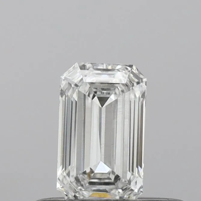 0.31ct Emerald Lab Grown Diamond (Colour E, Clarity SI1, IGI Certified)