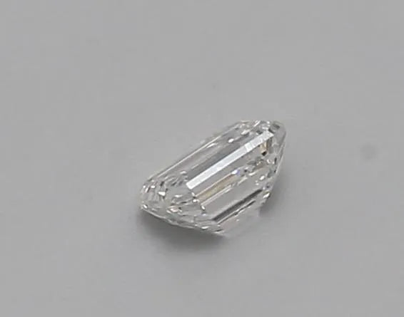 0.30ct Emerald Lab Grown Diamond (Colour E, Clarity SI1, IGI Certified)