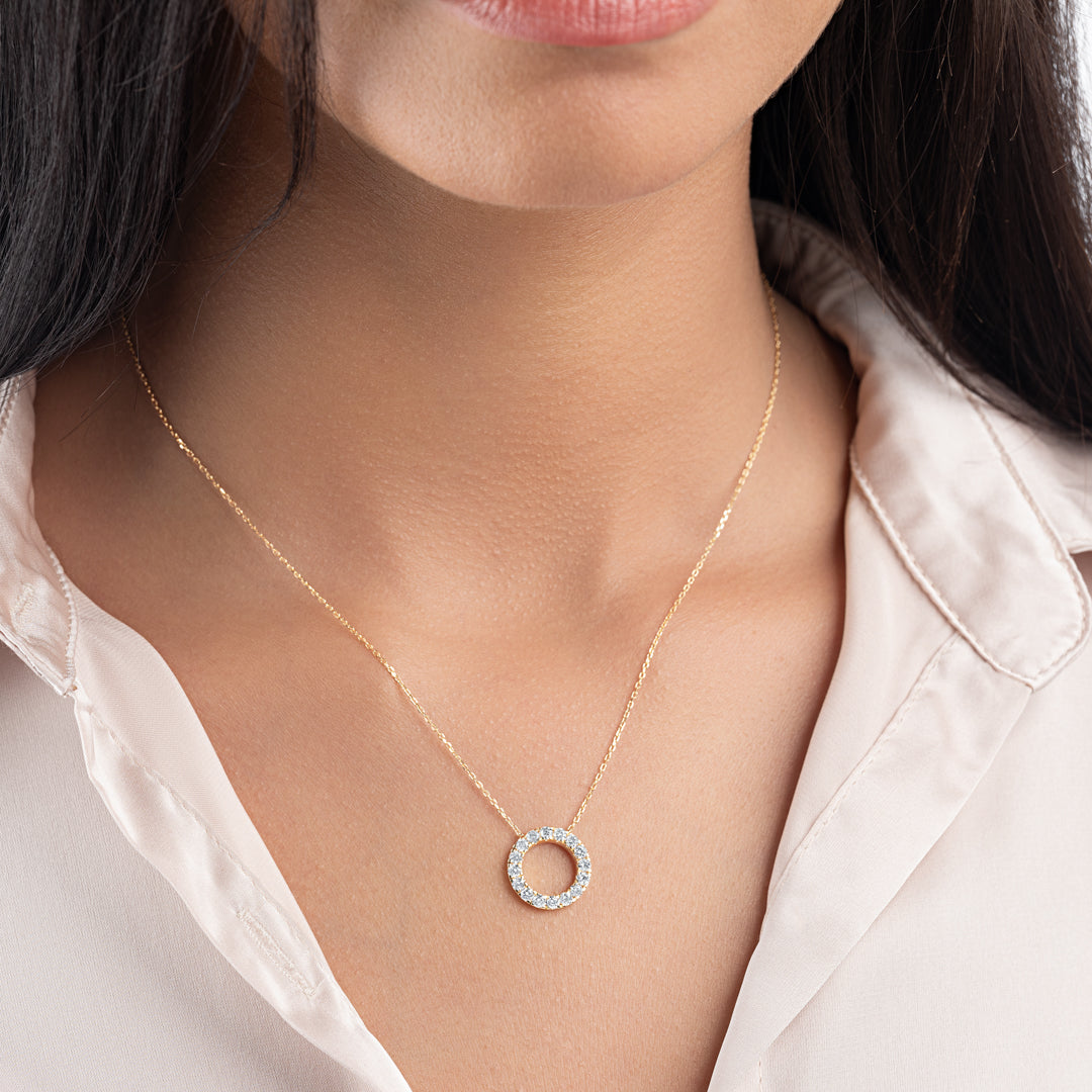 Natural Diamond Circle Pendant Yellow Gold