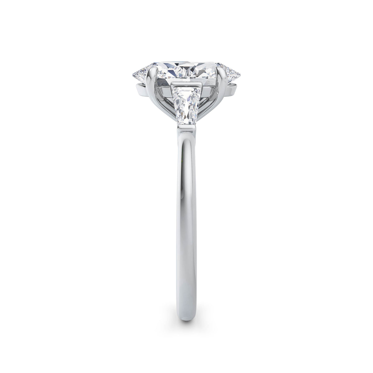 Lynne Platinum Oval Trilogy