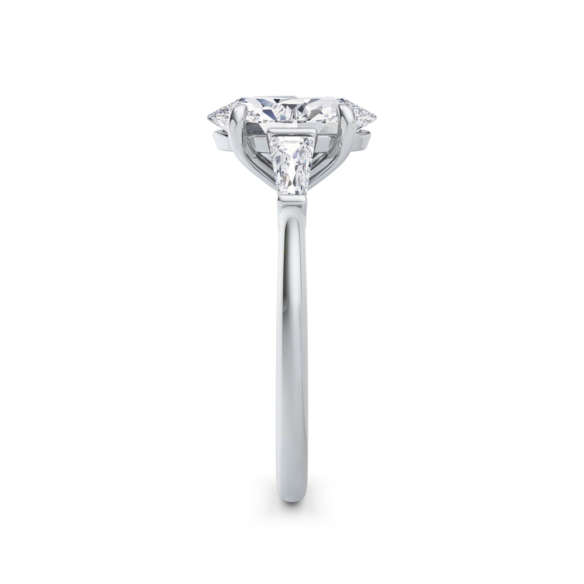 Lynne 18k White Gold Oval Trilogy