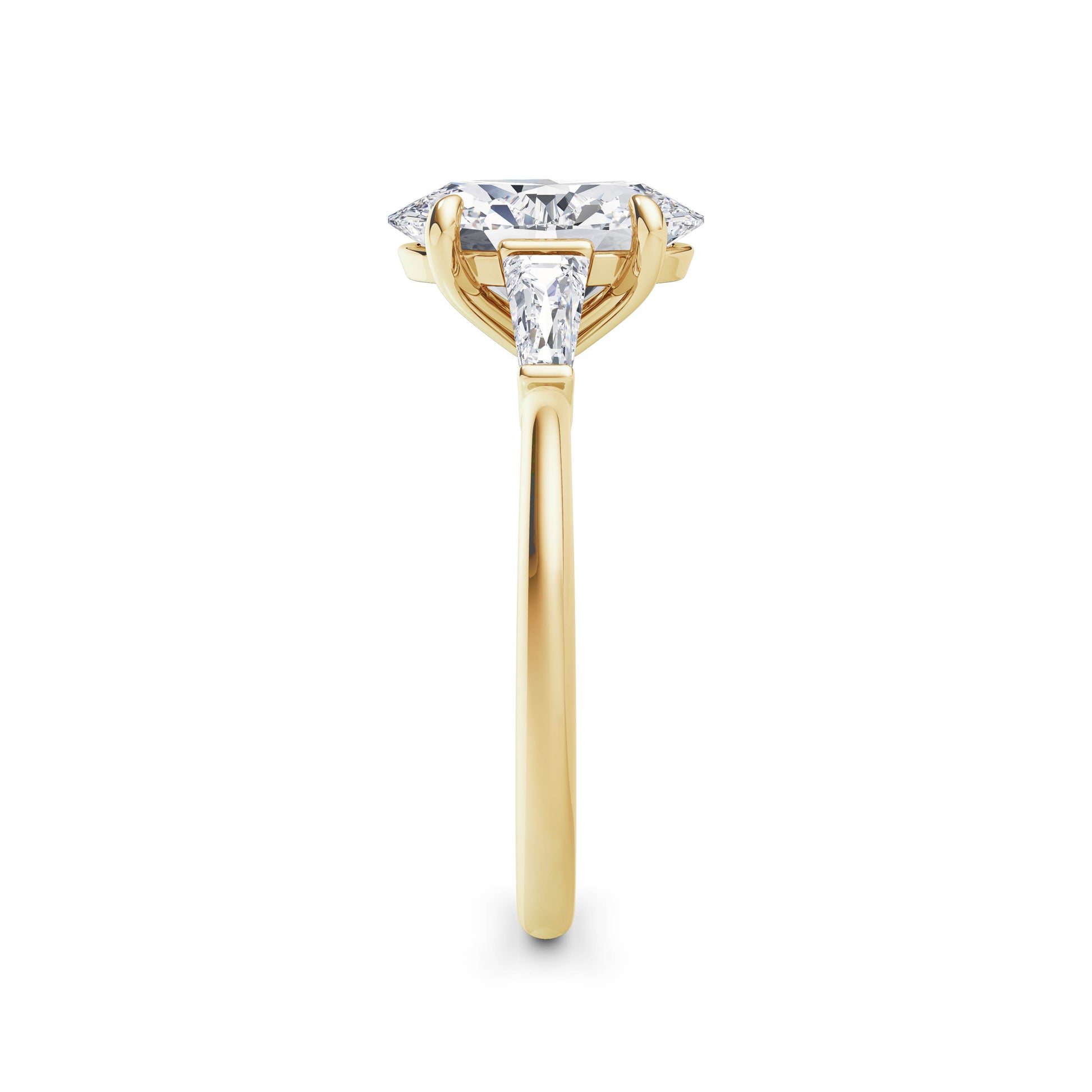Lynne 18k Yellow Gold Oval Trilogy