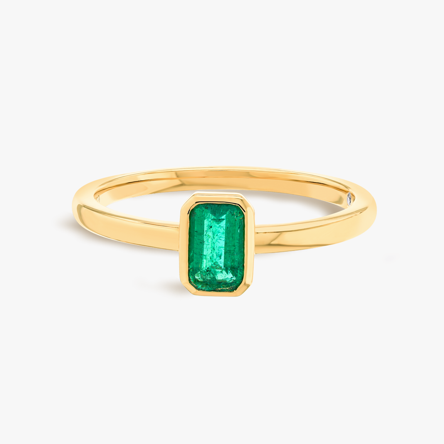 Emerald Green Emerald Bezel Yellow Gold Fashion Ring