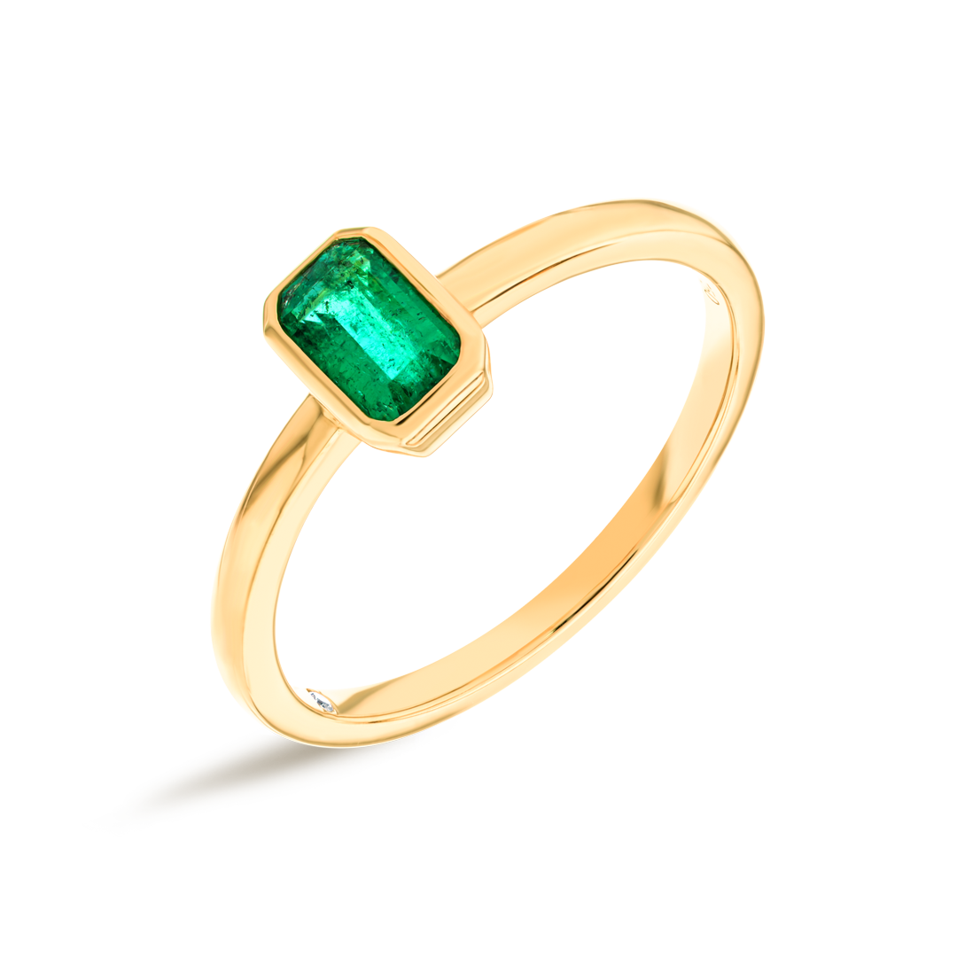 Emerald Green Emerald Bezel Yellow Gold Fashion Ring