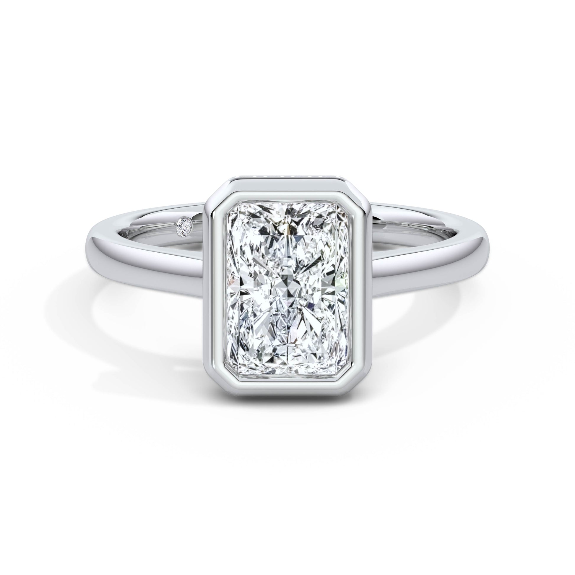 Polly 18k White Gold Radiant Solitaire