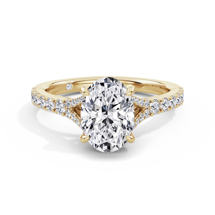 Teresa 18k Yellow Gold Oval Diamond Band