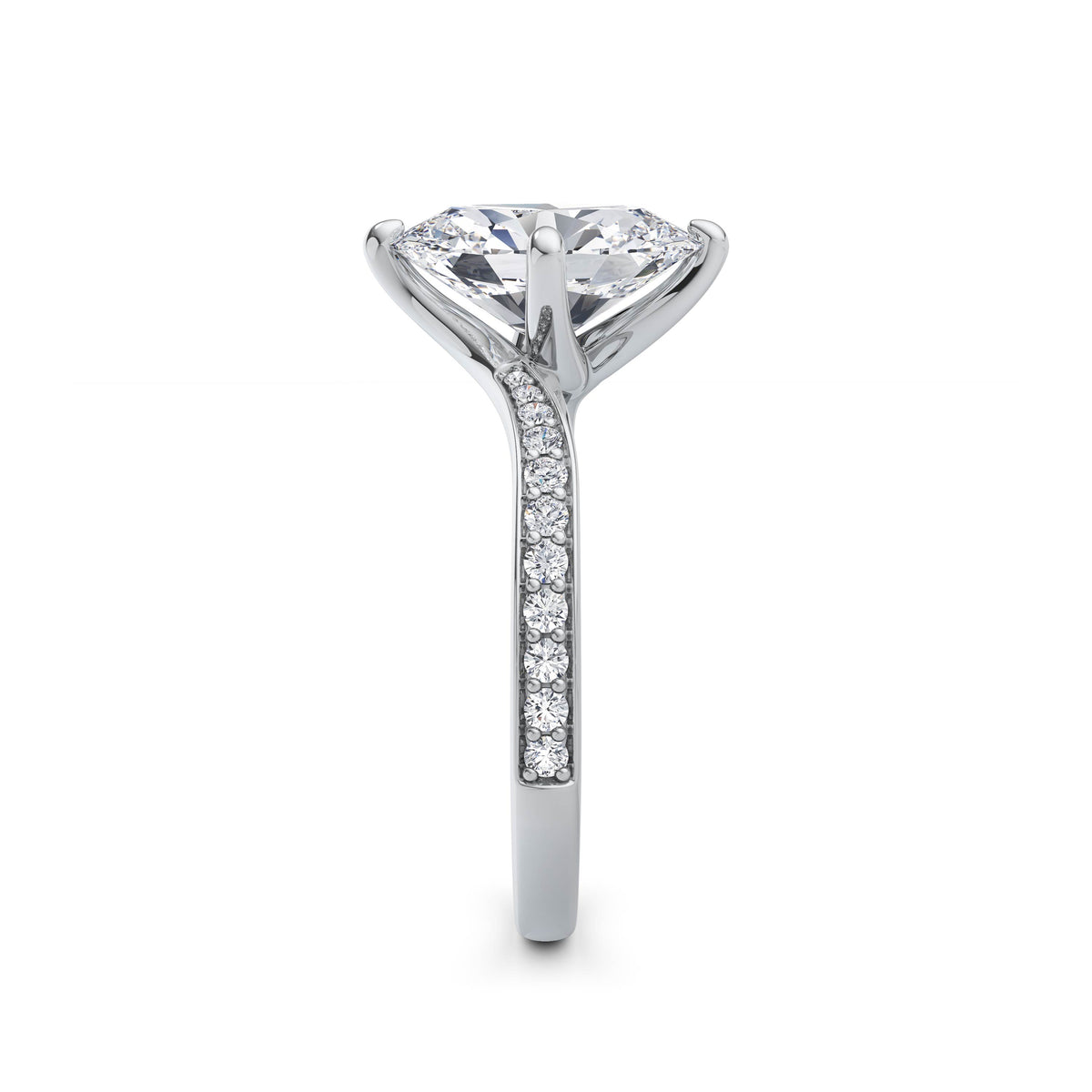 Wendy Platinum Oval Diamond Band